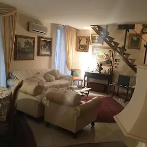  Appartamento The Trip House - Between The Center And The Sea - Free Wifi And Jacuzzi